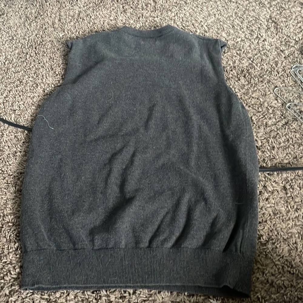 patterned vest - Picture 2 of 2